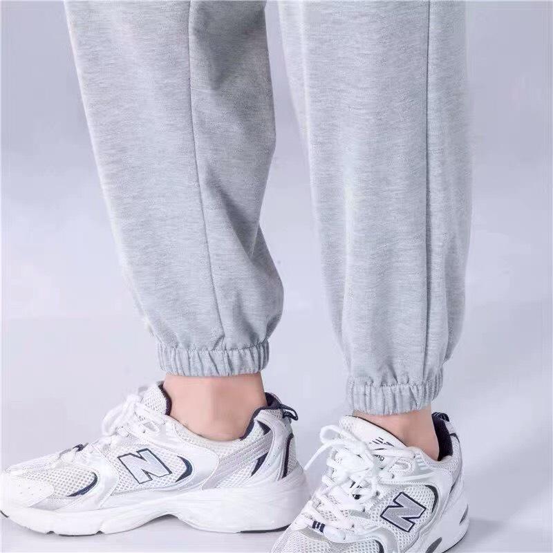 Quần Jogger Ống Bo Chất Thun Da Cá Unisex Nam Nữ Phong Cách Hàn Quốc Ulzzang