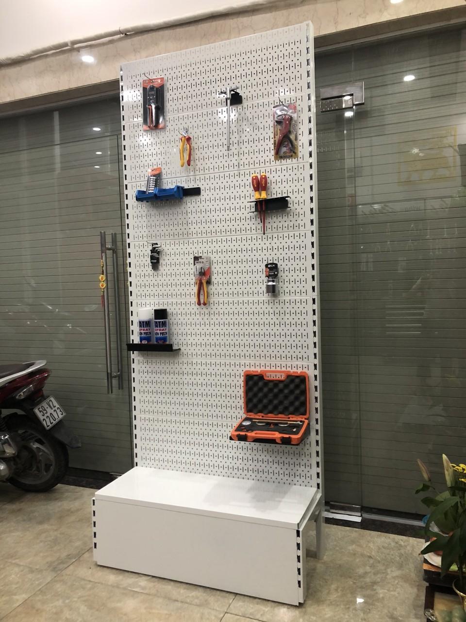 Kệ treo dụng cụ chuyên dụng kèm phụ kiện màu trắng