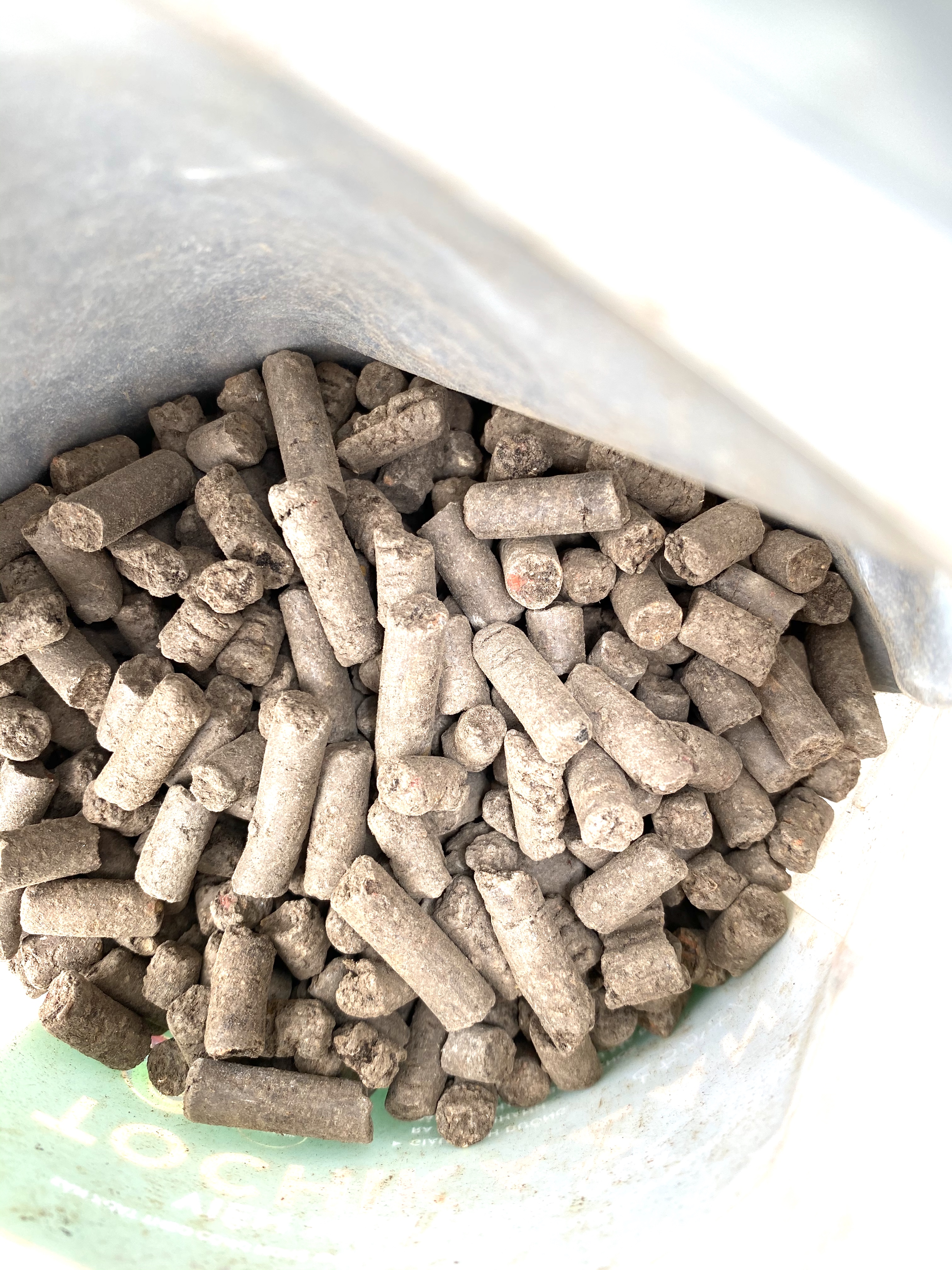 Phân trùn quế viên nén cho lan Tochikazan xanh-1 kg