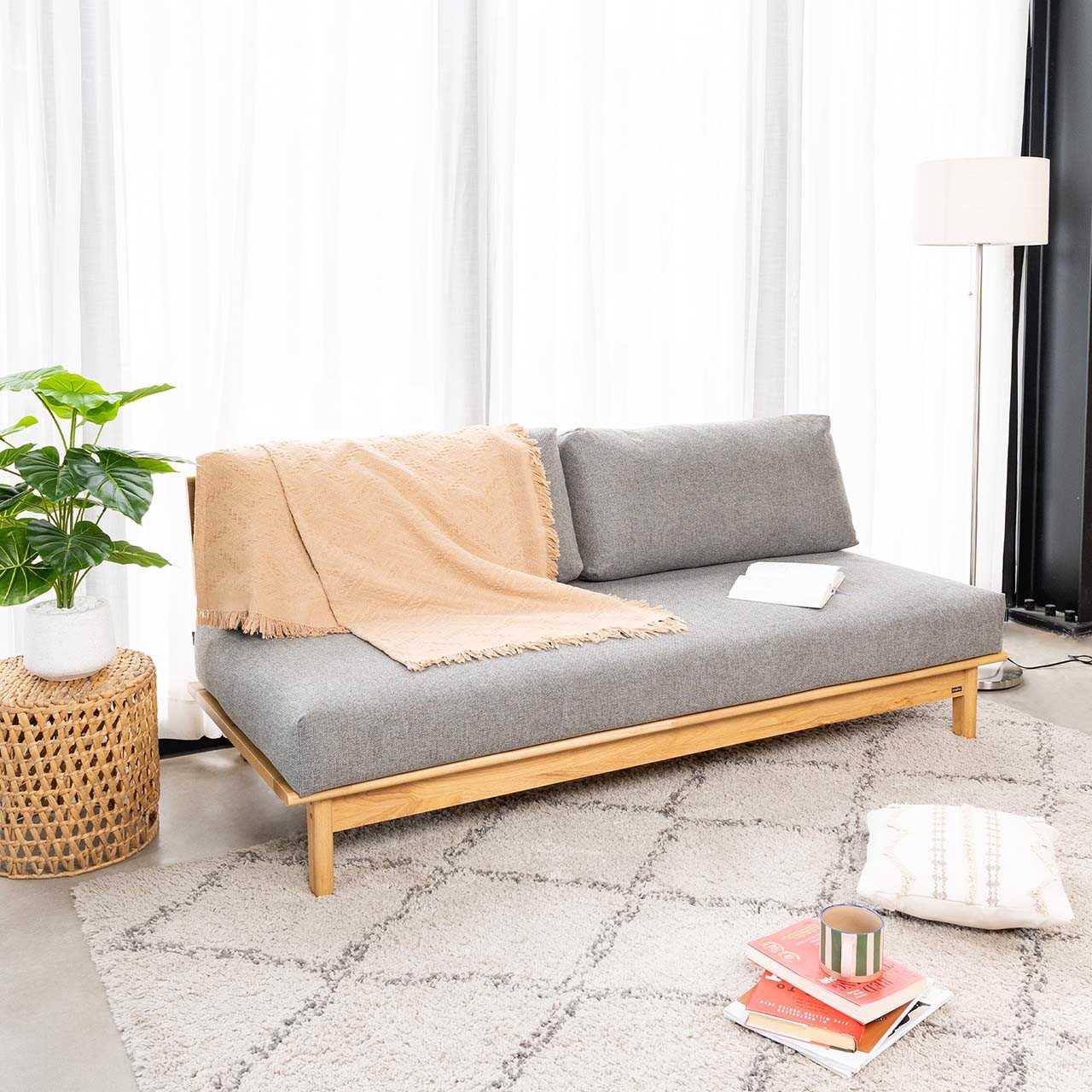 Ghế Sofa Gỗ Cao Su Tự Nhiên MOHO VLINE 601 Màu Xám Đậm