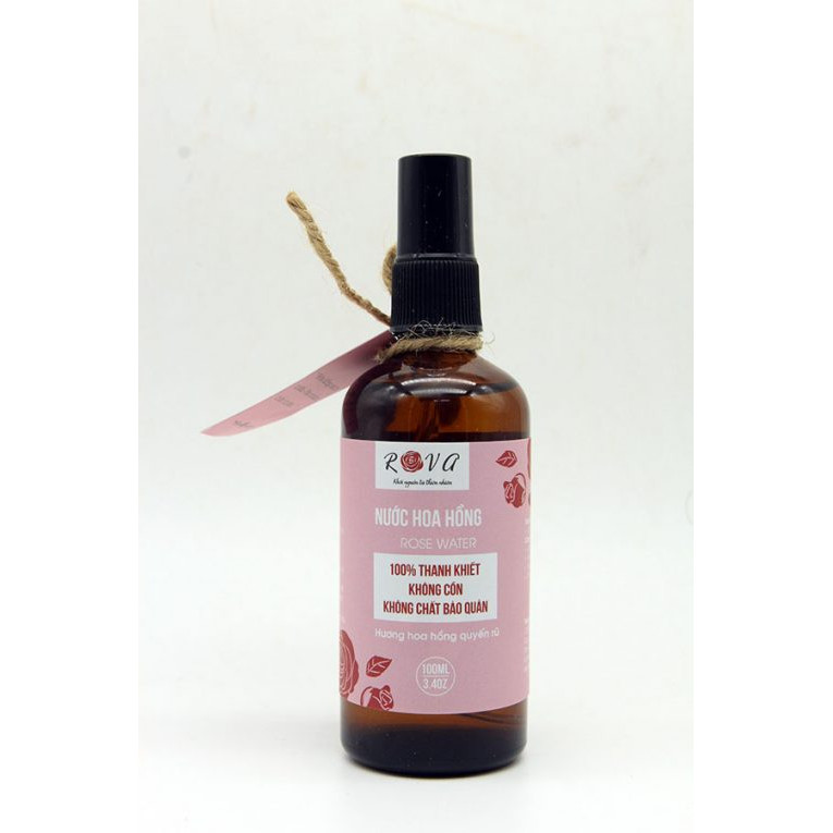 Nước hoa hồng Rose water làm sạch và cân bằng độ ẩm