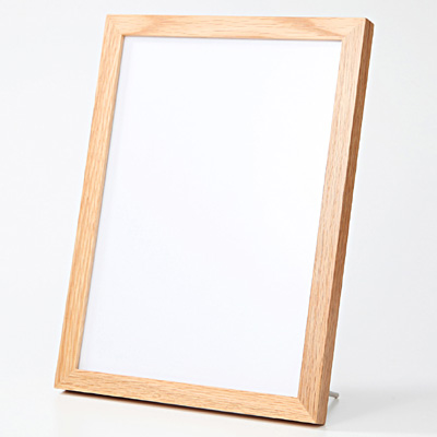 KHUNG GỖ SỒI TREO TƯỜNG A4 32,5x2x24cm | MUJI