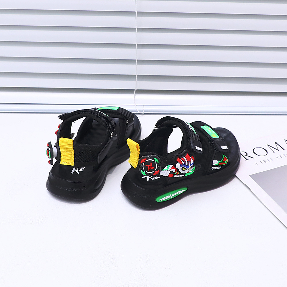 Giày Sandal quai hậu cho bé, giày thể thao siêu nhẹ, êm nhẹ chống trơn có đèn nhấp nháy  – GSD9166