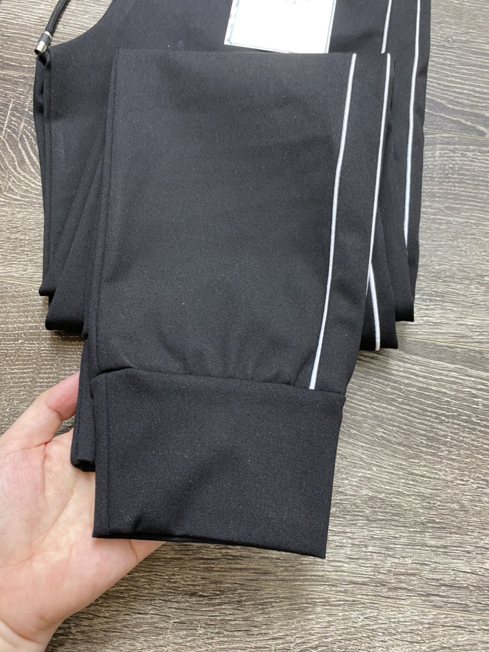 Quần jogger nữ Ruby Fashion bo gấu dáng dài cạp chun dây buộc, kiểu sọc nhí 2 bên