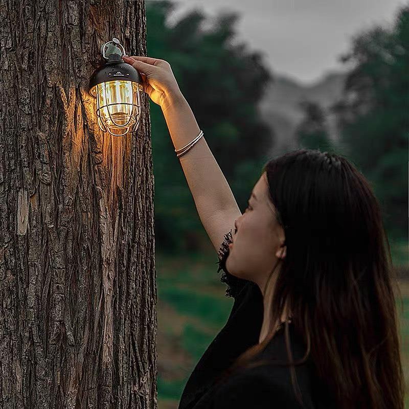Đèn LED treo lều Cắm Trại Mountainhike 2 màu đỏ - đen