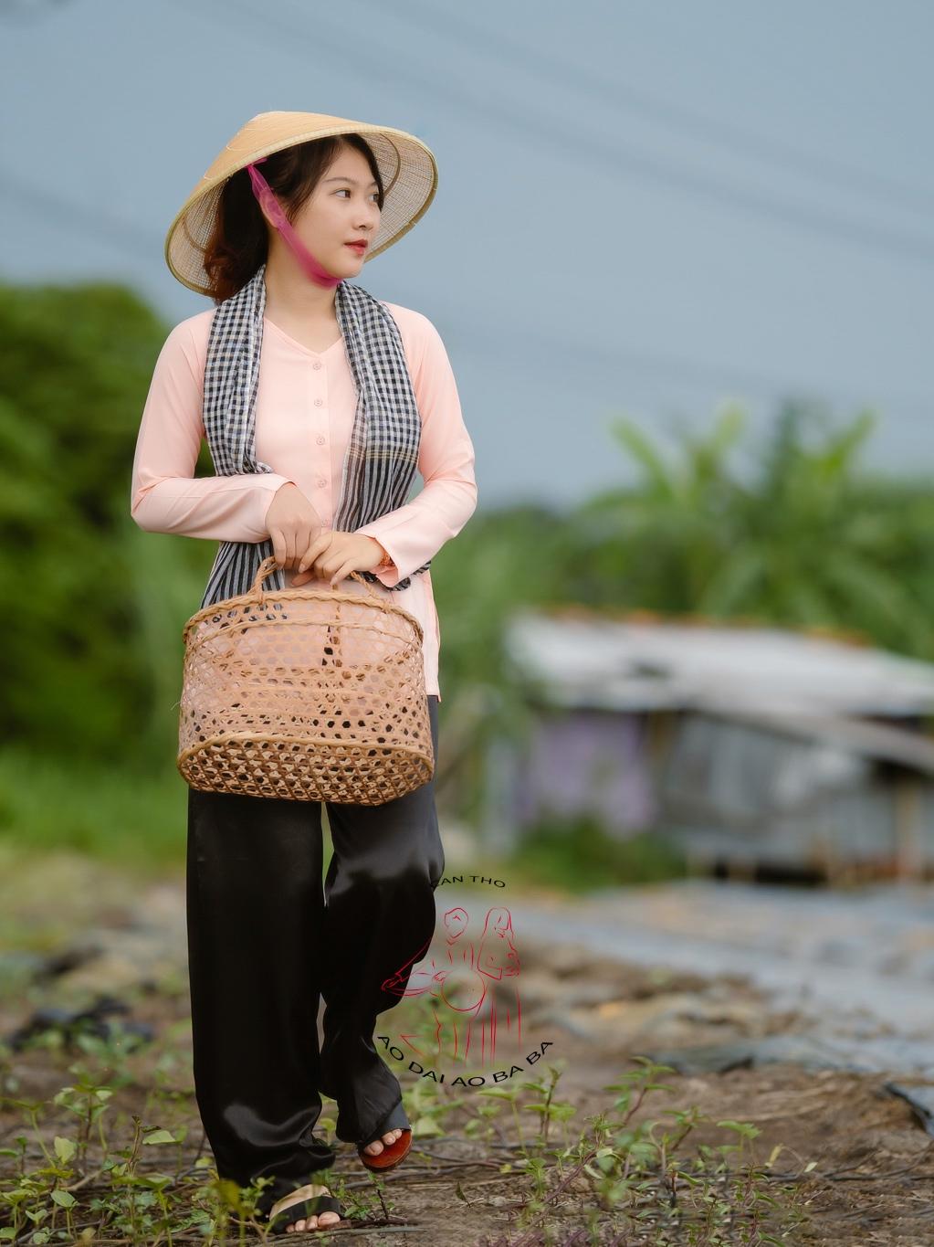 Bộ bà ba lụa hồng cam quần phi đen - Có bộ bà ba Bigsize- may sỉ bà ba toàn quốc - May bộ bà ba theo yêu cầu - Bộ bà ba, Bộ bà ba