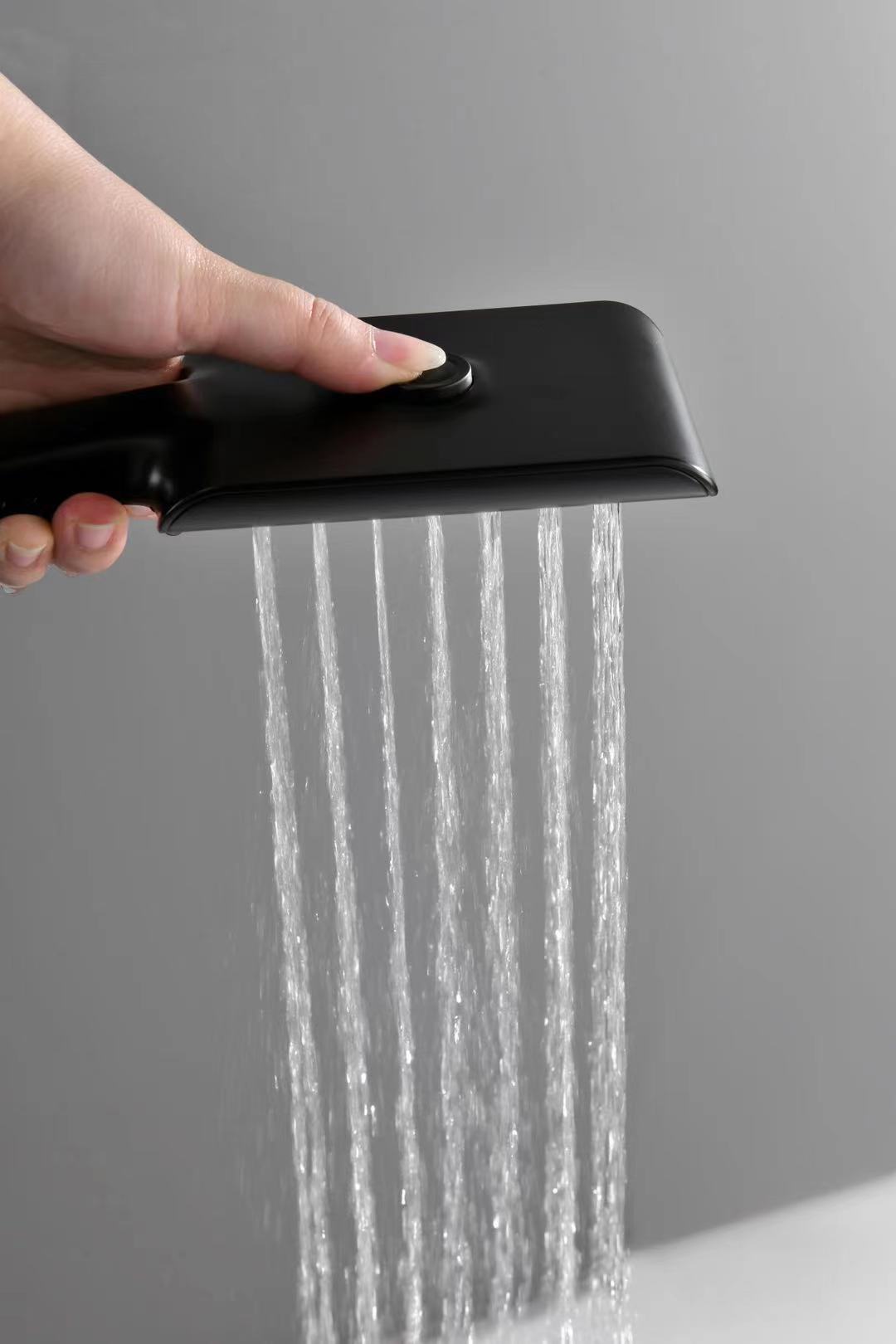 Sen cây nóng lạnh đồng sơn tĩnh điện đen nhám