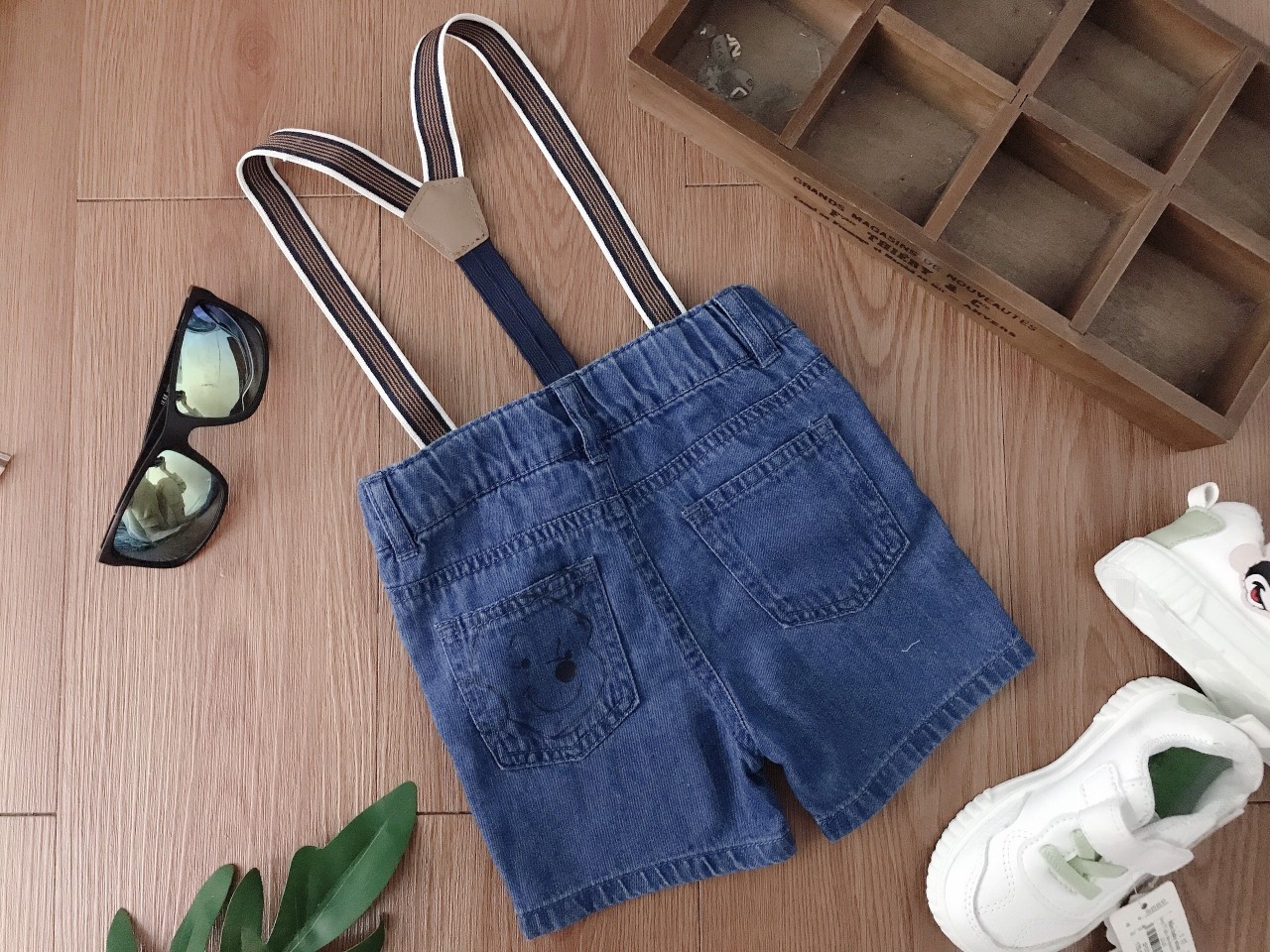 Quần jeans cộc kèm đai bé trai 3 tháng đến 4 tuổi