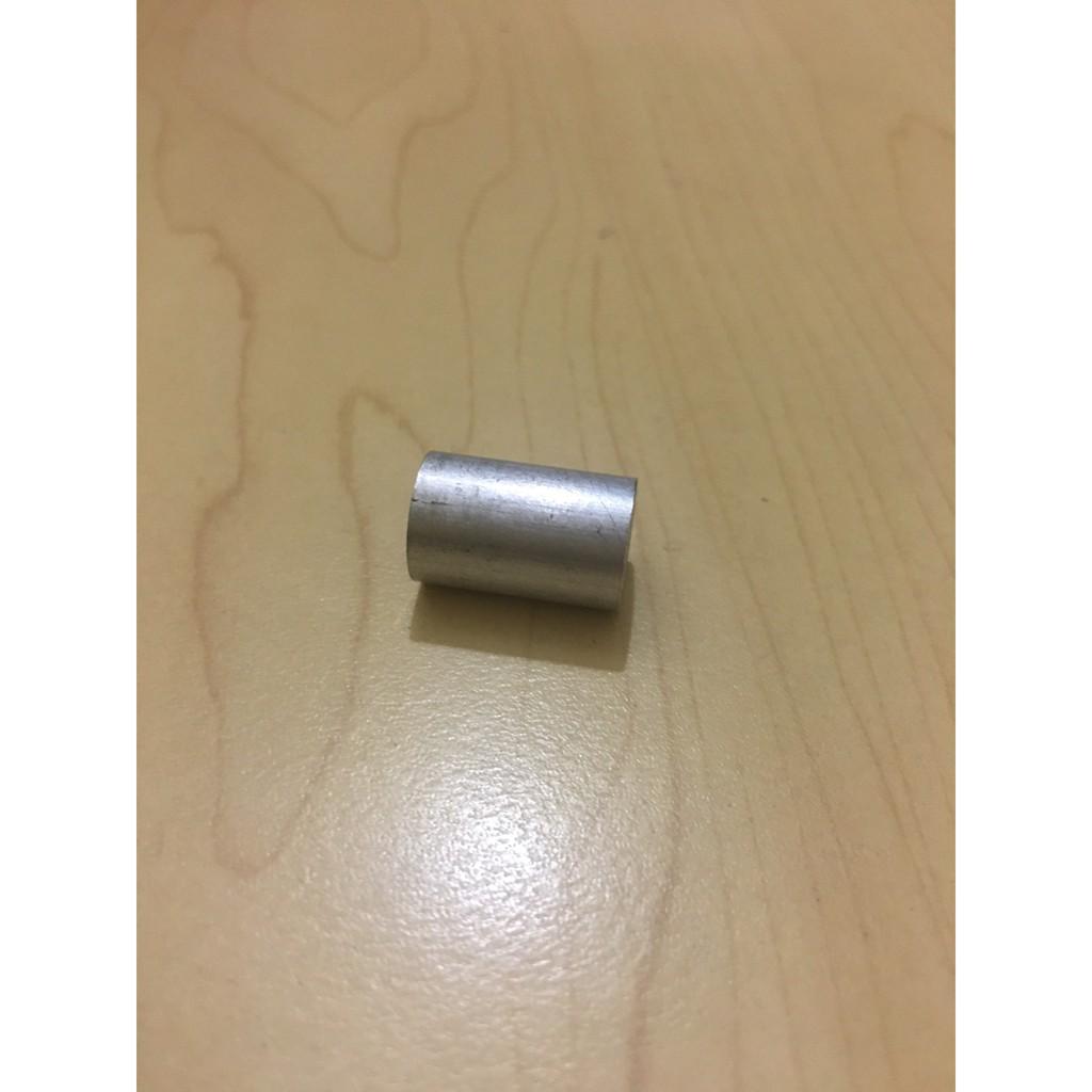 Cục canh  inox dày cứng cáp chuyên dùng lắp đặt tấm che két nước xe máy hoặc khác