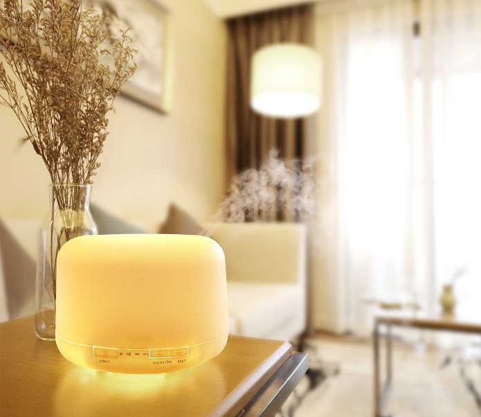 Máy Tạo Độ Ẩm Khuếch Tán Tinh Dầu Có Đèn LED Màu Trắng- Tặng chai tinh dầu Essesa