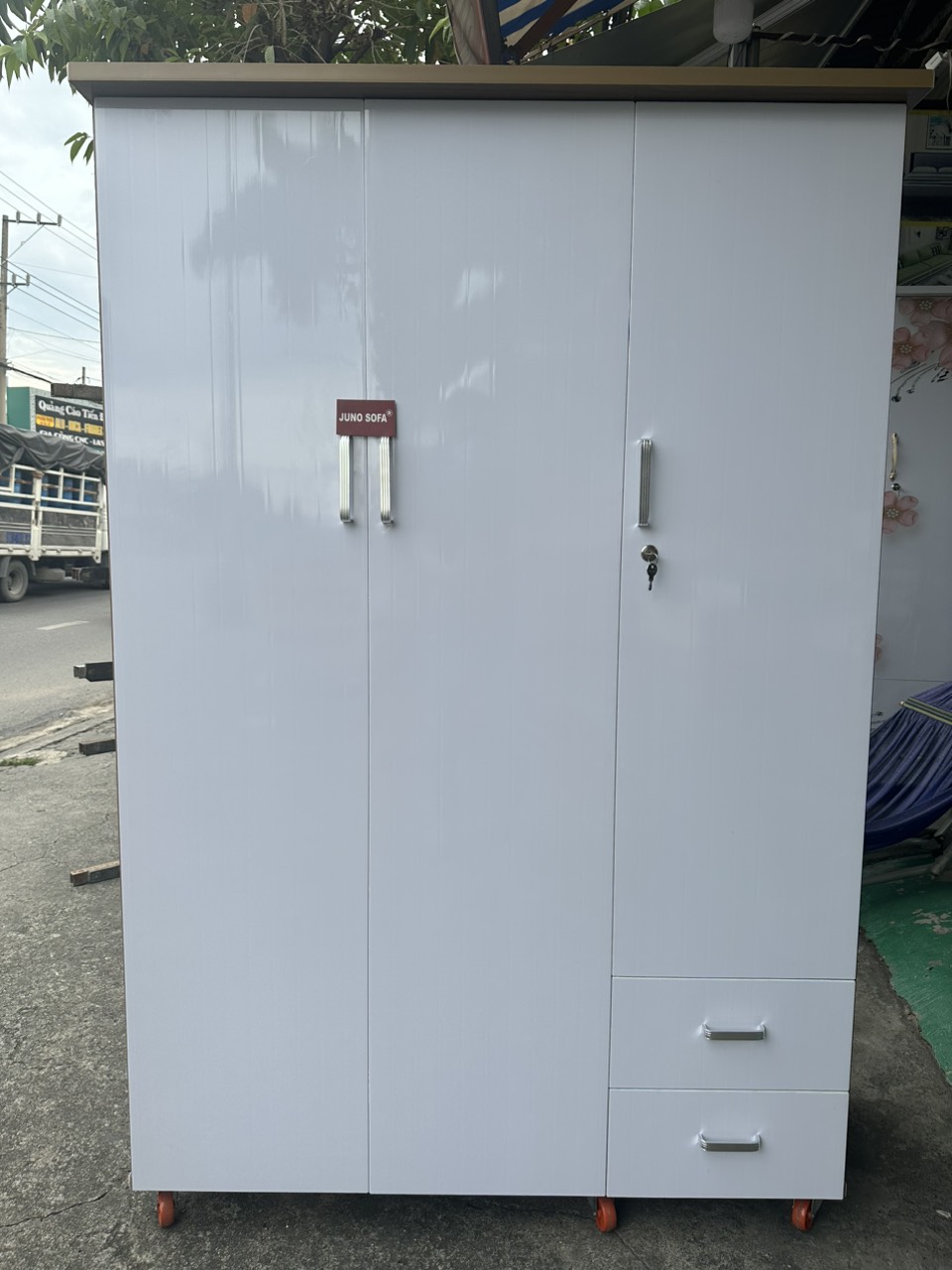 Tủ áo nhựa Juno Sofa  phối màu trắng Oak 1m25 x 1m85 x 48 cm
