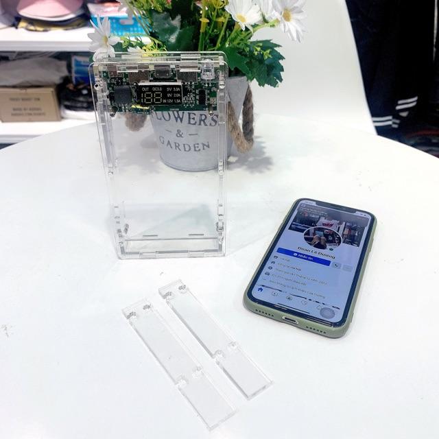 Box sạc dự phòng mica trong suốt kèm mạch (Không kèm pin)