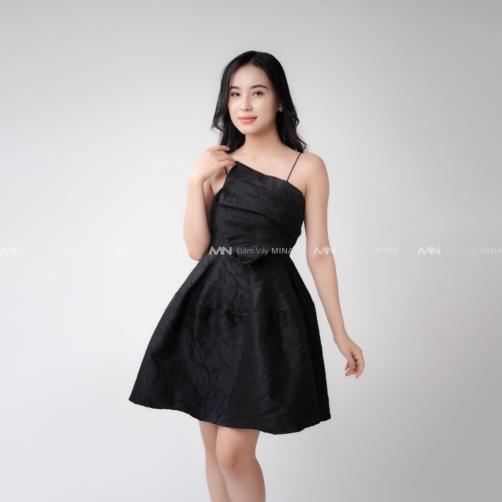 Đầm gấm đầm đen hai dây dáng xoè nơ ngực dự tiệc đi chơi dạo phố sang trọng (CÓ ĐỆM NGỰC) - MN127 - Đầm Váy Mina
