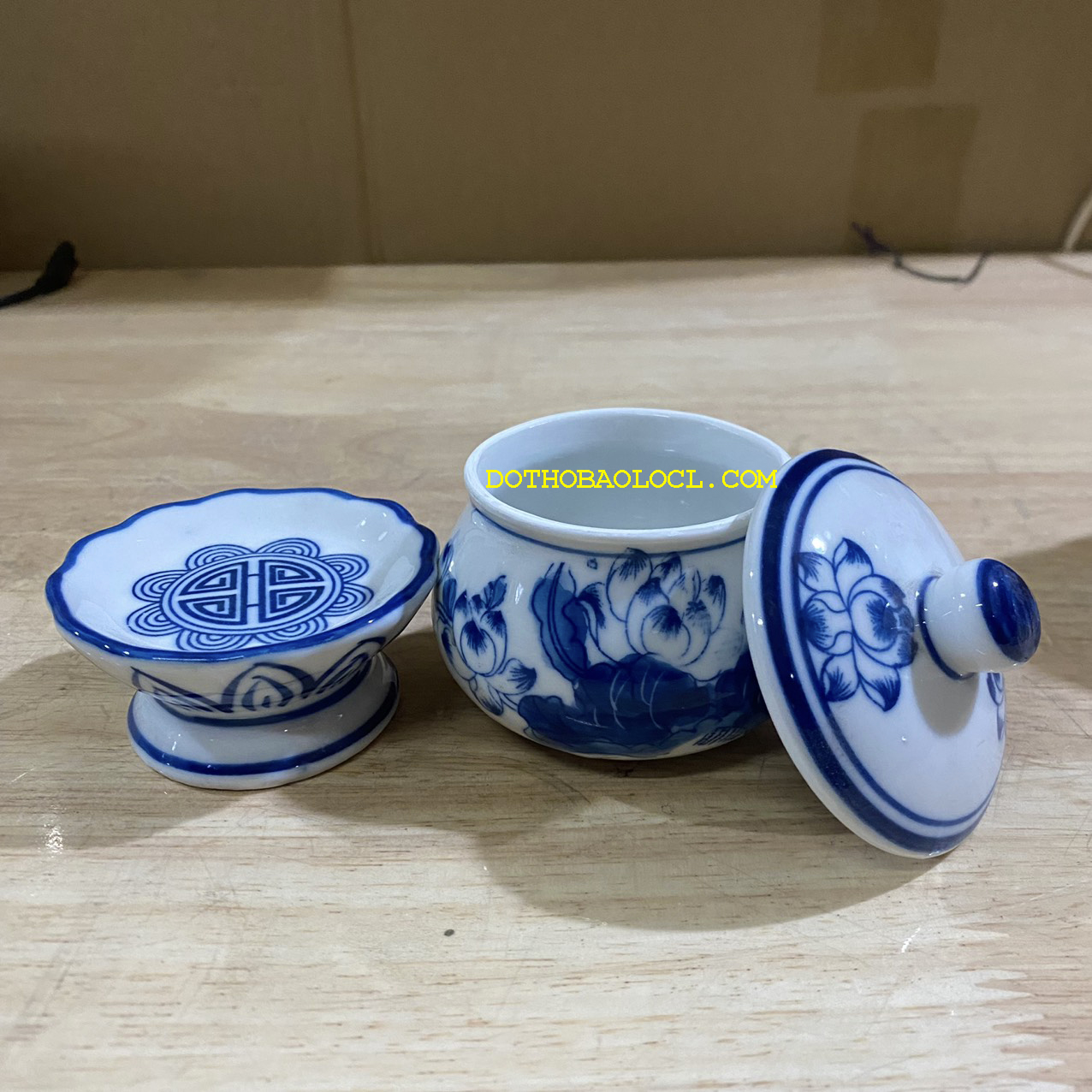 Hũ đựng muối gạo ngũ cốc thờ cúng gốm sứ Bát Tràng cao 9.5cm,10cm,14cm