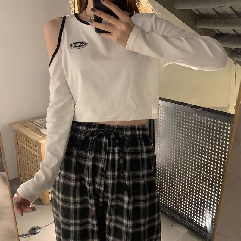 Áo thun croptop hở vai cổ tròn cá tính năng động phù hợp cho các bạn nữ