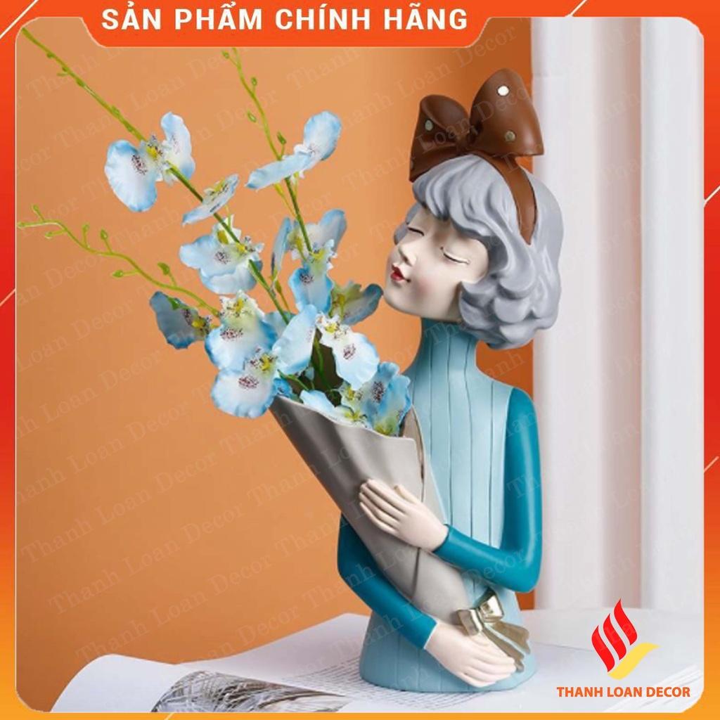 Lọ hoa cô gái Sirley Asaka - Butterfly Girl - Bình hoa cô gái decor phong cách hiện đại - Tượng điêu khắc gốm sứ