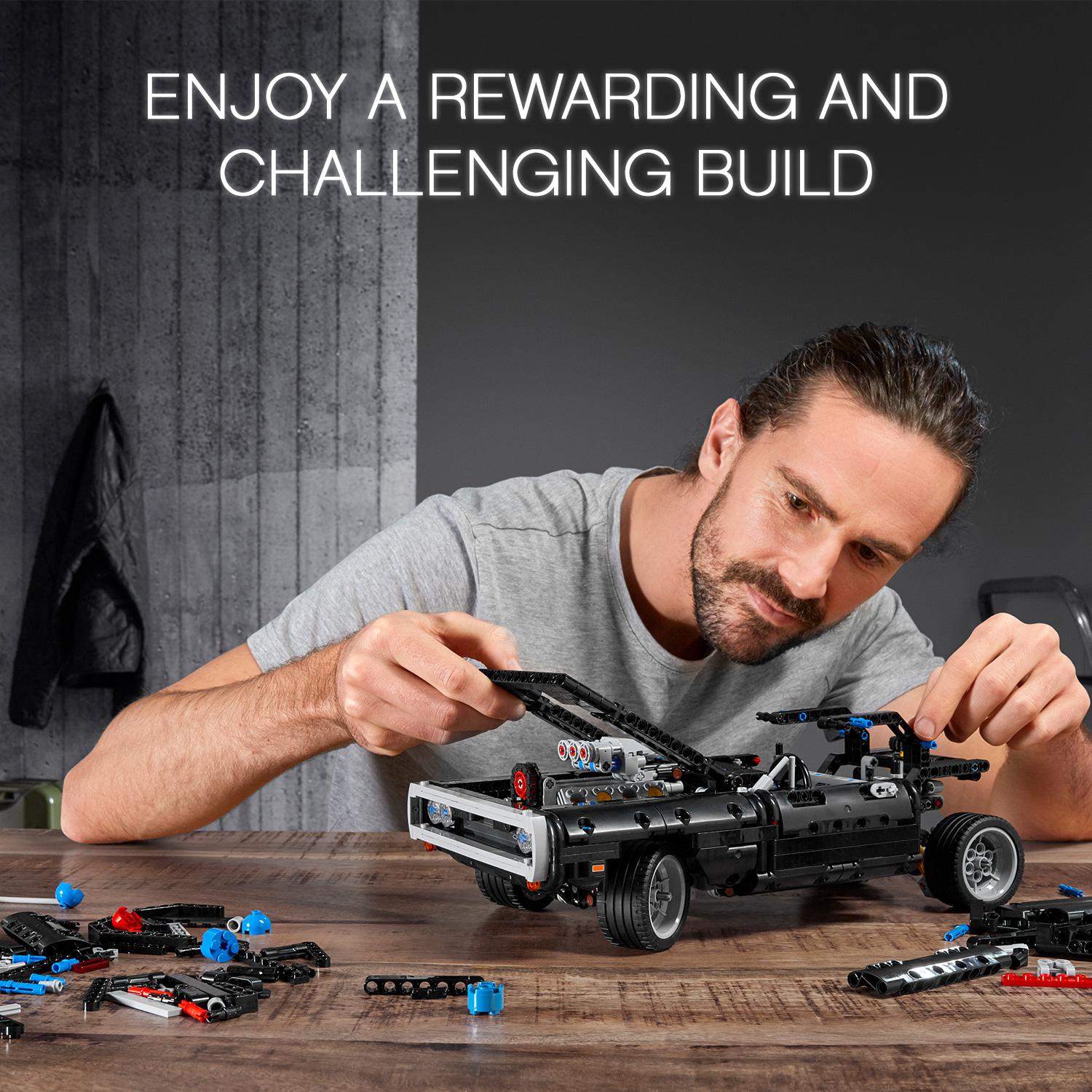 Đồ chơi lắp ráp mô hình LEGO TECHNIC ALL Siêu Xe Dom's Dodge Charger màu đen huyền bí 42111