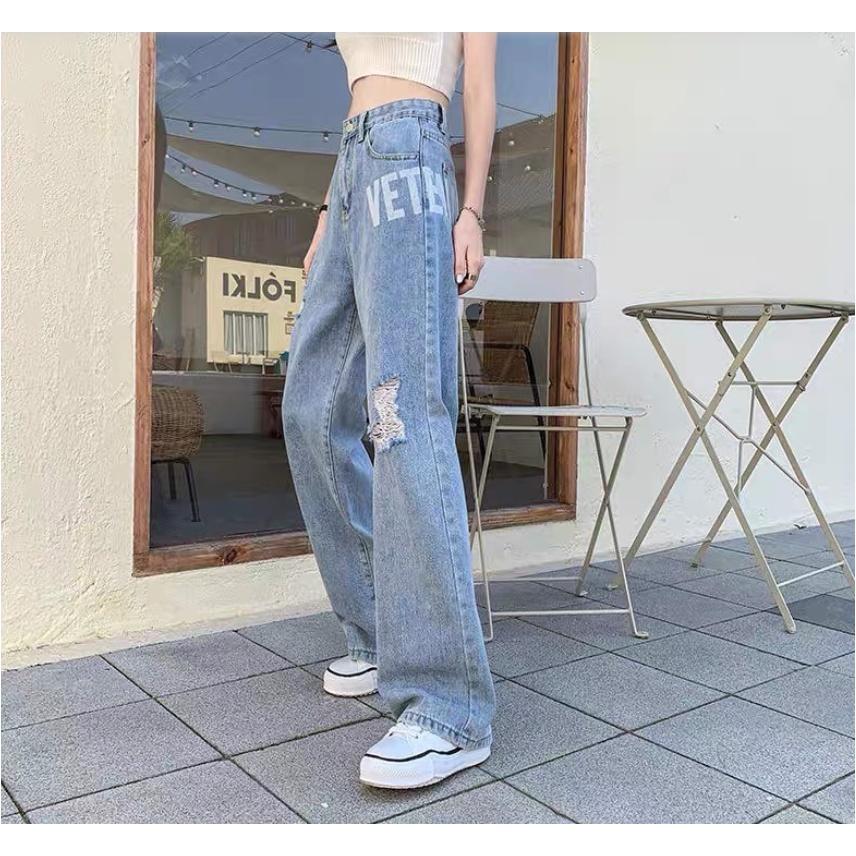 Quần Jeans Nữ In Chữ Q8008