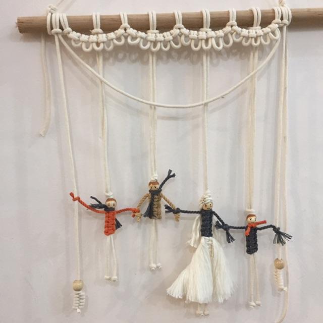 Bộ treo tường búp bê xinh xắn chất liệu Macrame
