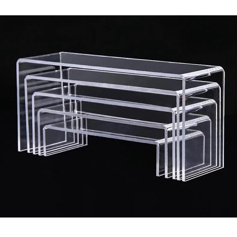 Acrylic Dày 4mm -  Kệ mica chữ U trưng bày Mỹ Phẩm, Trang Sức, Búp Bê, Nhân Vật, bánh , Acrylic . - 22x8x8cm, 22x8x8cm