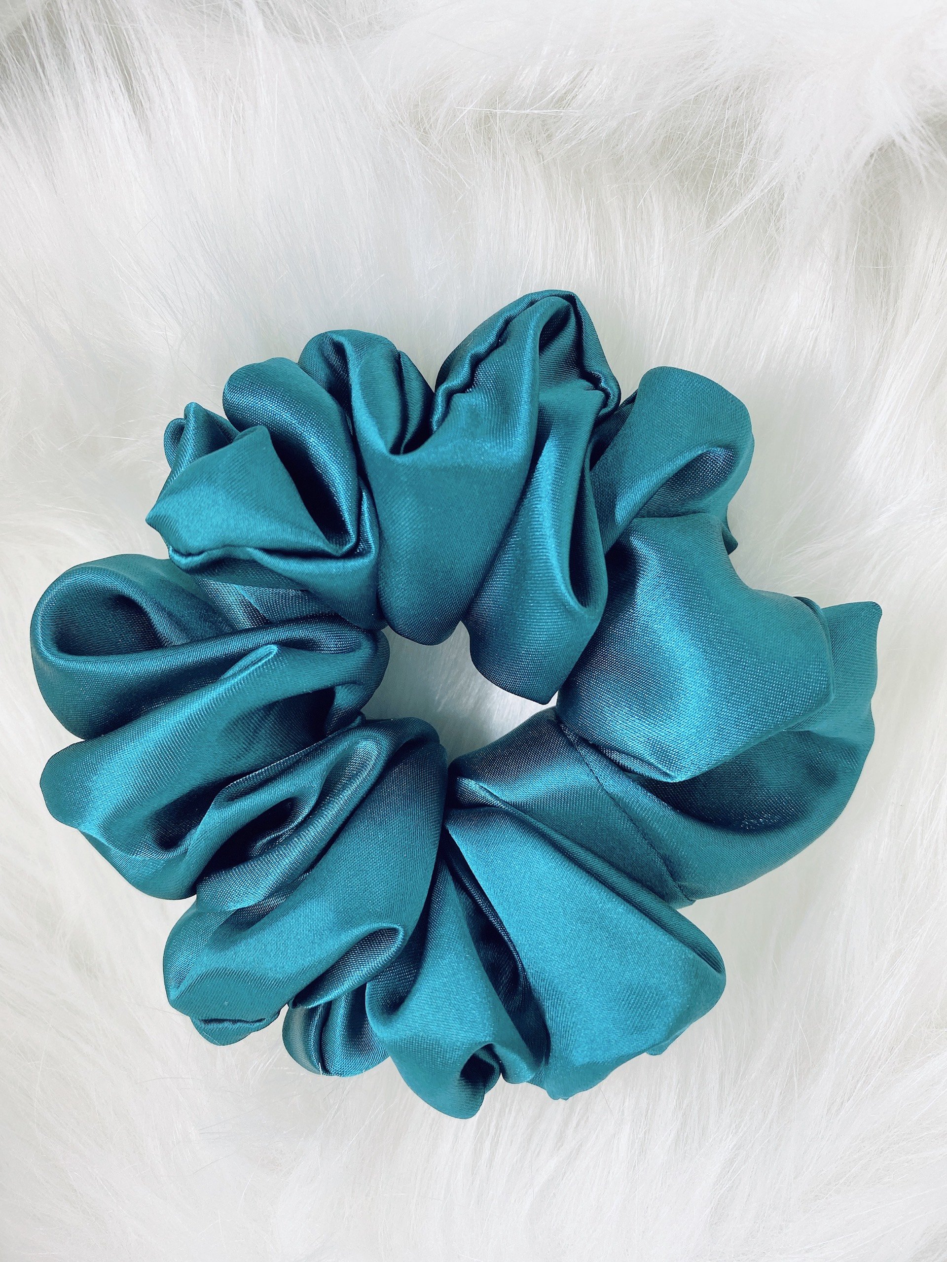 Dây cột tóc Scrunchies Phi lụa sang trọng