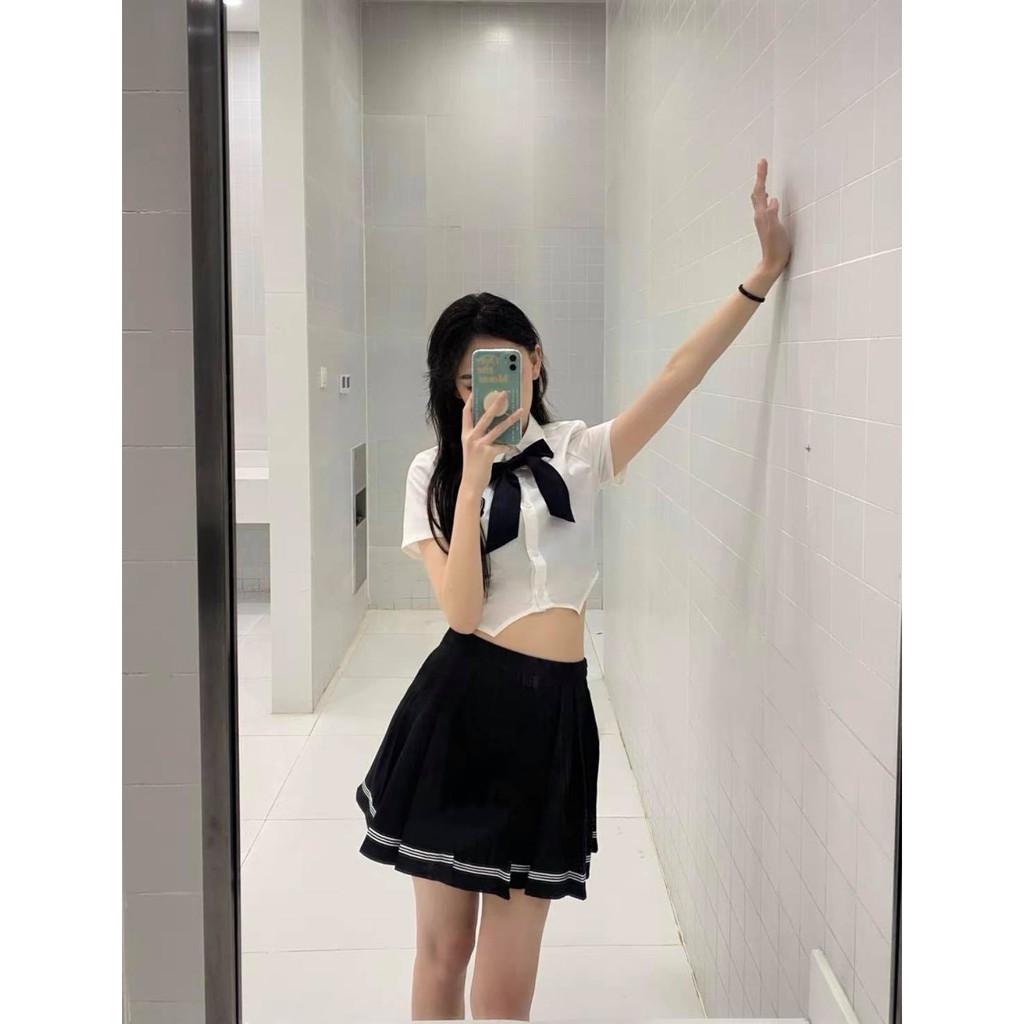 Set Áo Sơ Mi Kèm Nơ Xinh Xắn Và Chân Váy Xếp Ly Cho Nữ