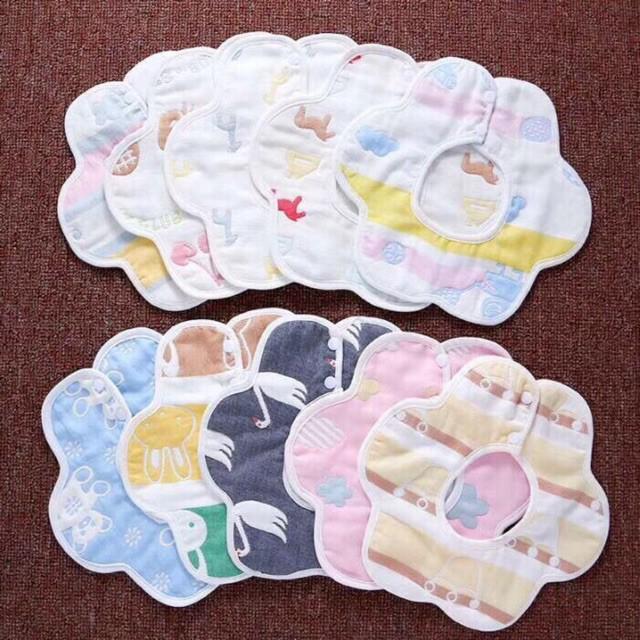 Set 2 yếm tròn xoay 360 độ, yếm tròn quàng quanh cố cho bé khi ăn