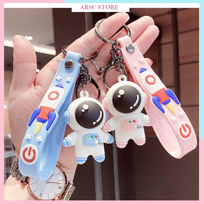 Móc khóa phi hành gia hot trend phụ kiện túi xách