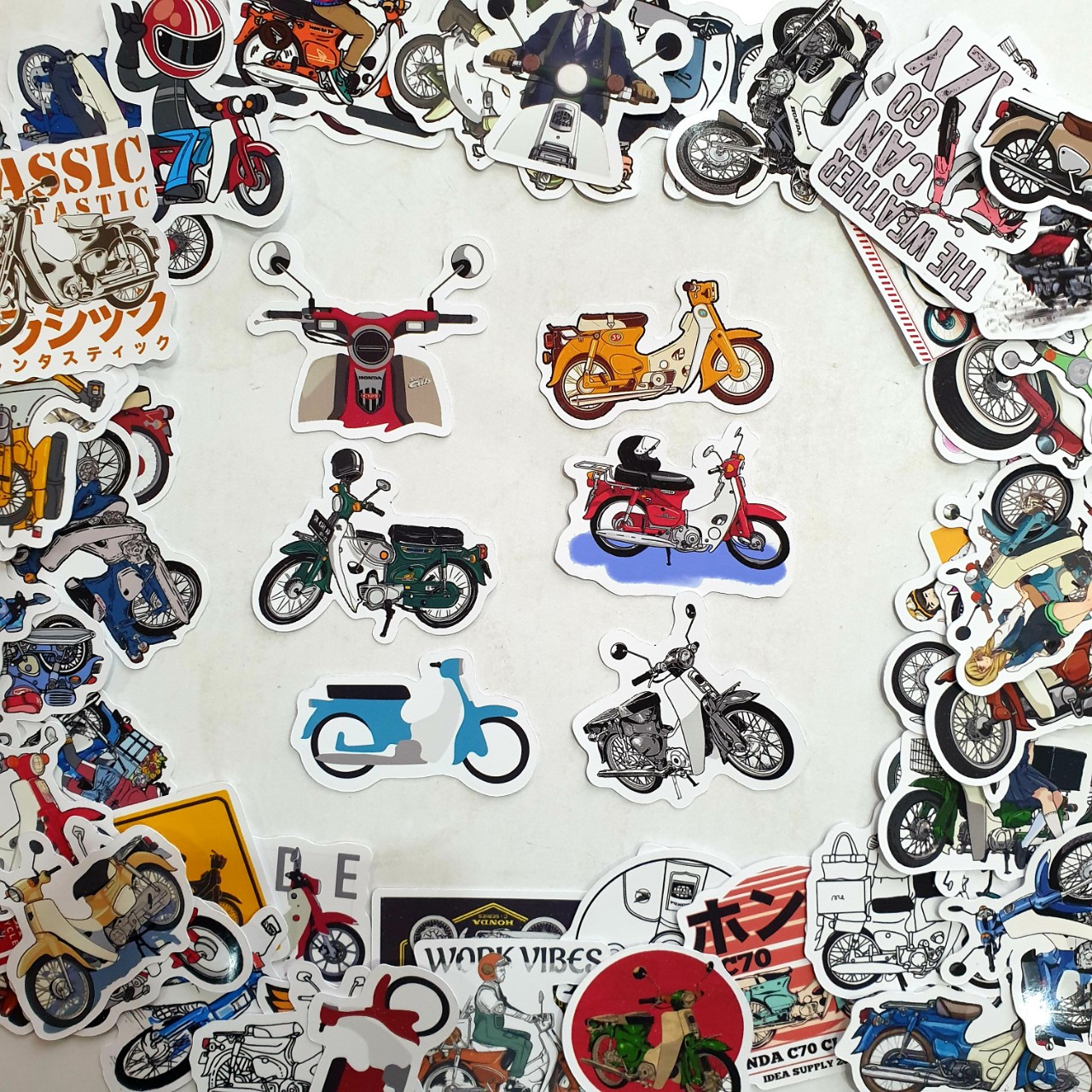 Sticker decal xe máy cup dán laptop , điện thoại hình dán trang trí vali ván trượt, mũ bảo hiểm, bình nước