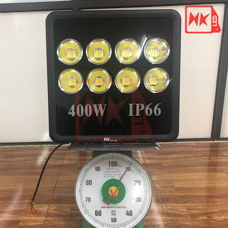 HKLED - Đèn pha tròn vuông LED ngoài trời 400W - IP66 - DPTV400