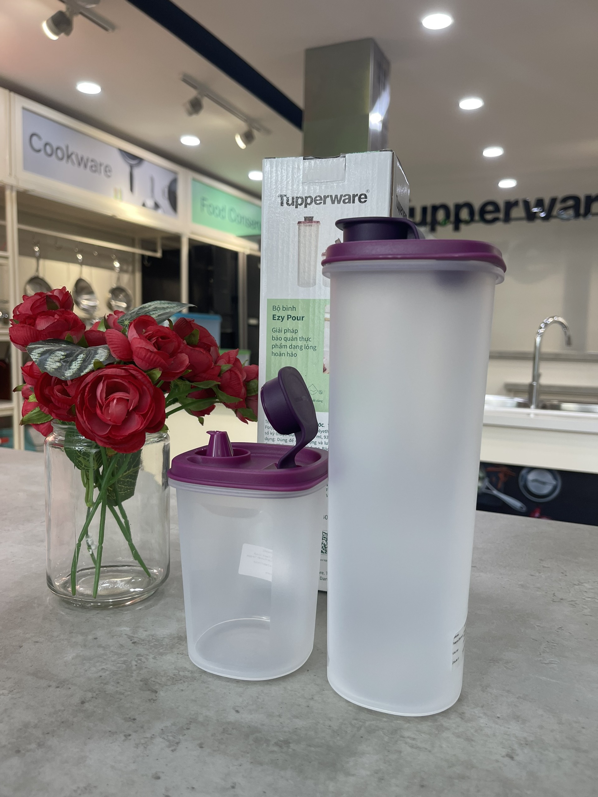 Bộ Bình Đựng Dầu Tupperware Ezy Pour 930ml Và 430ml