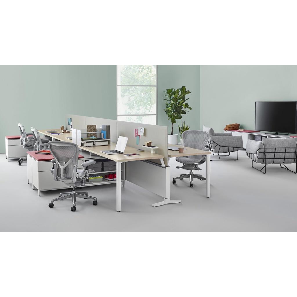 Ghế Công thái học Ergonomic Herman Miller Aeron 2 Ergohome chất liệu cao cấp, form dáng tiêu chuẩn quốc tế, tư thế ngồi chuẩn, bảo vệ tốt cột sống, bảo hành 12 năm