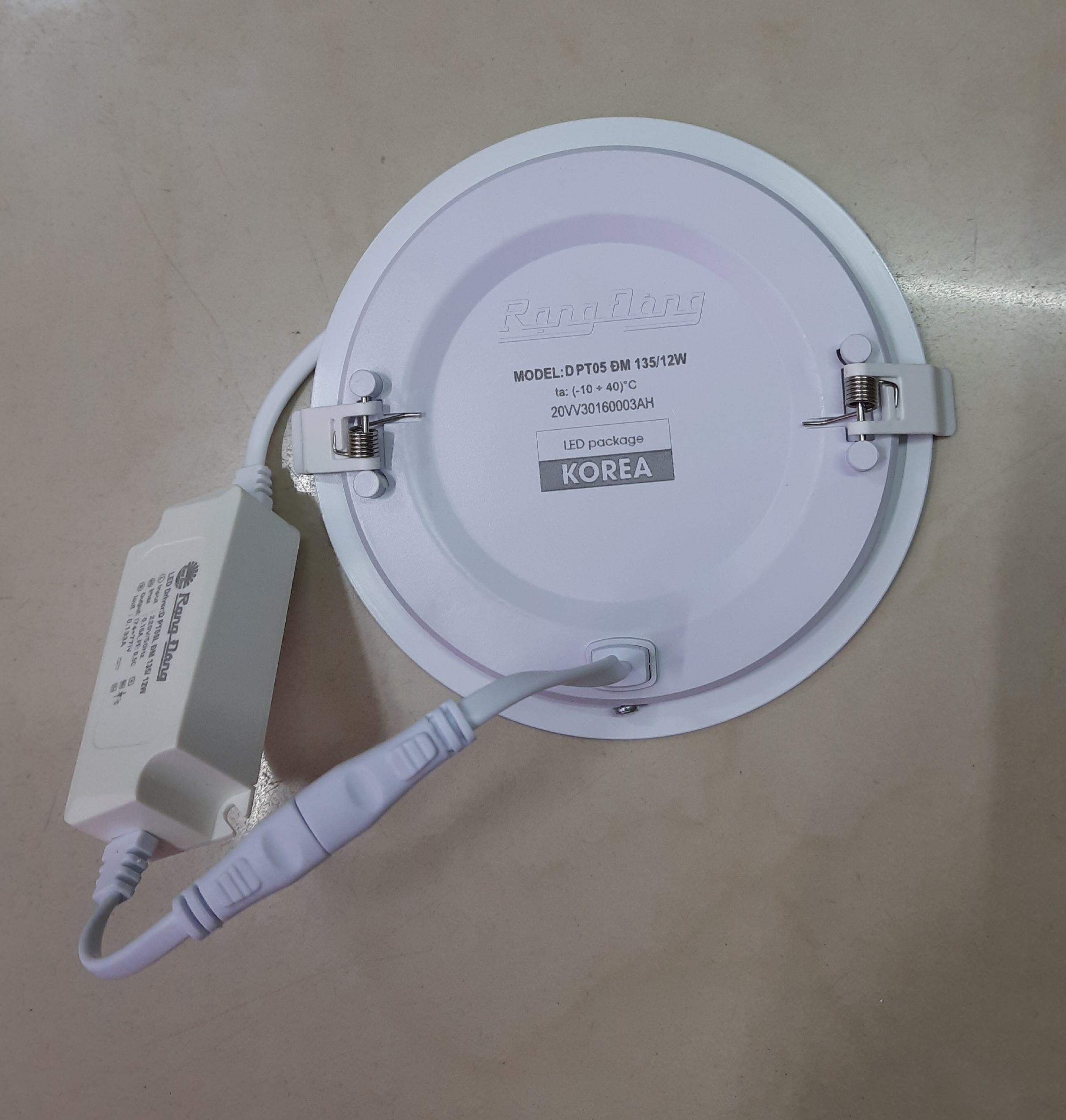 ĐÈN LED DOWNLIGHT 3 CHẾ ĐỘ RẠNG ĐÔNG