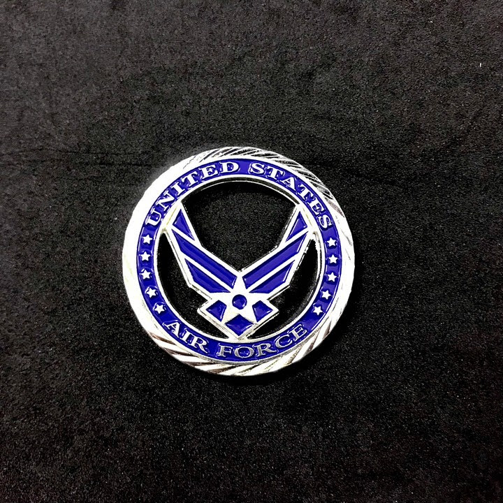 Xu Huy Hiệu Không Quân Hoa Kỳ, Dùng để làm đồ lưu niệm, sưu tầm, trang trí bàn sách, kích thước 4cm, màu trắng xanh - TMT Collection - SP005425