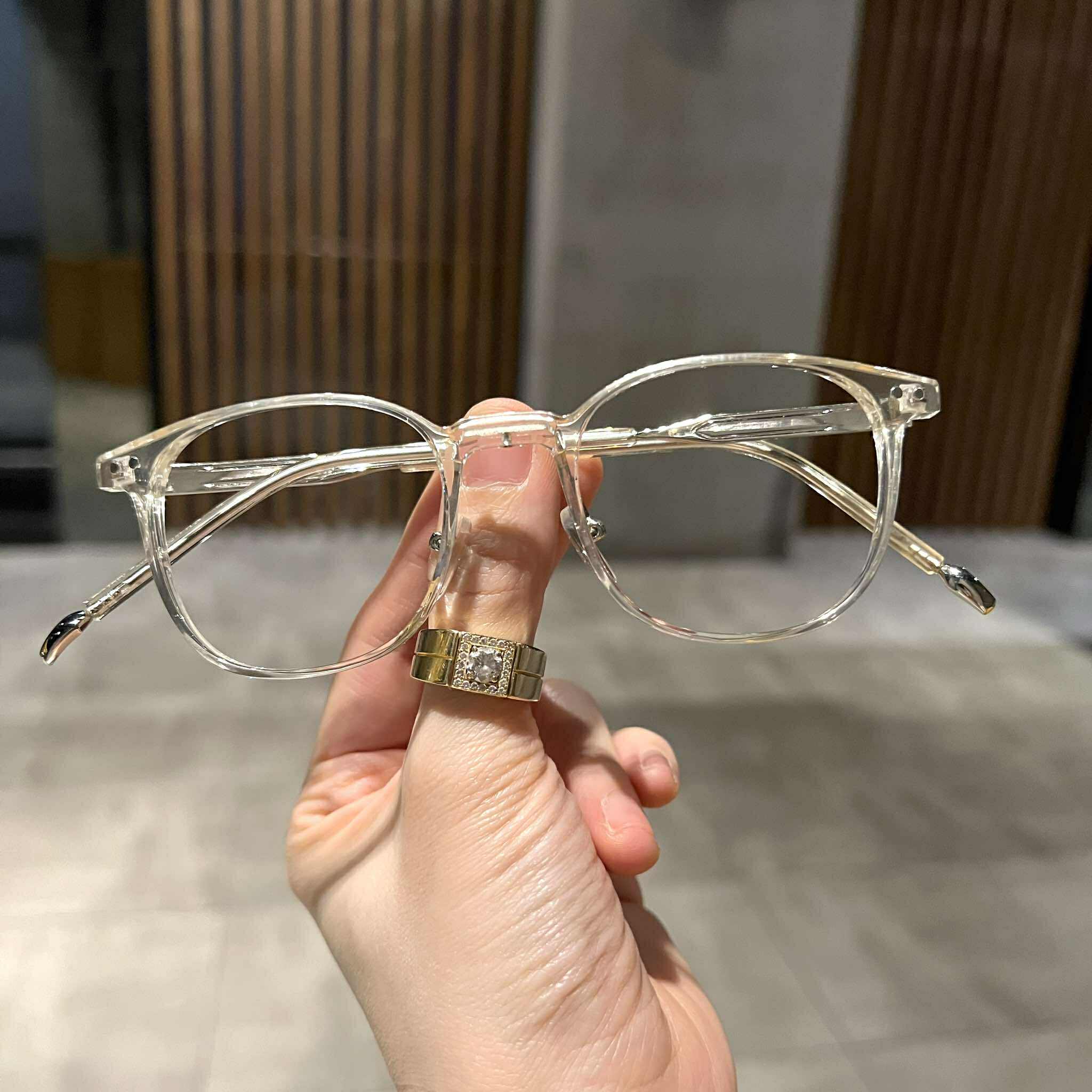 Kính trong suốt thời trang nam nữ dáng mắt vuông nhỏ gọng nhựa