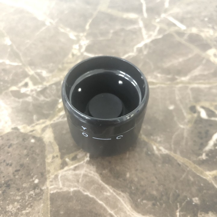 Nút đậy nắp chai vang SP-019 kích thước 3.3*3.3cm phù hợp với cổ chai tiêu chuẩn