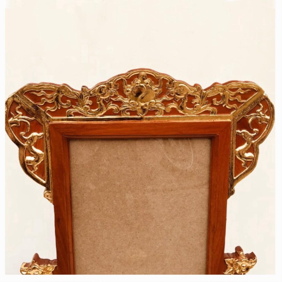 Khung Ảnh Thờ hoa mai gỗ hương rát vàng 2 cỡ ảnh thờ