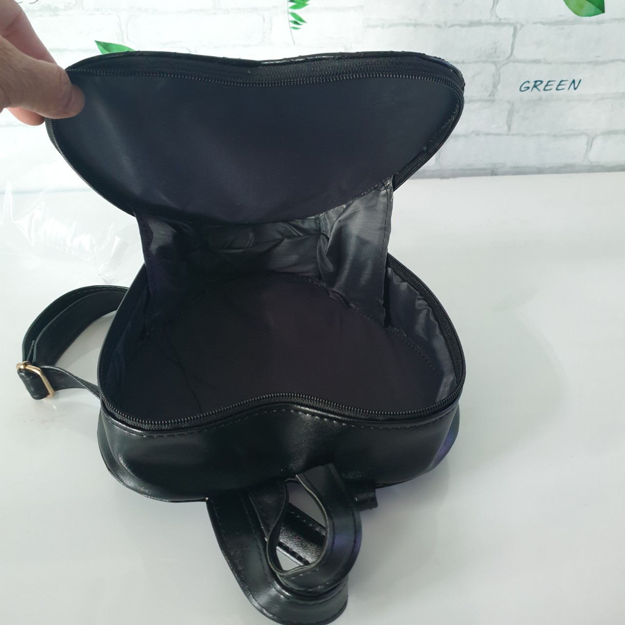BALO TRAI TIM THỦY TIÊN NỮ SỌC V NỔI THỜI TRANG, CHẤT LIỆU DA MỀM MẠI PHOM CỨNG