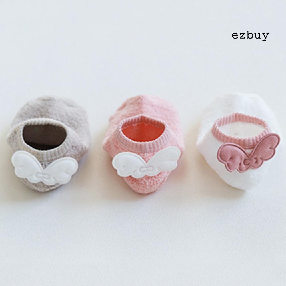 Tất Cotton Chống Trượt Hình Đôi Cánh Dễ Thương Cho Bé