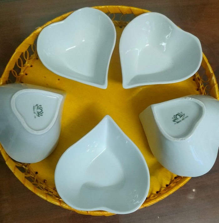 Bộ 5 bát hình trái tim gốm sứ cao cấp