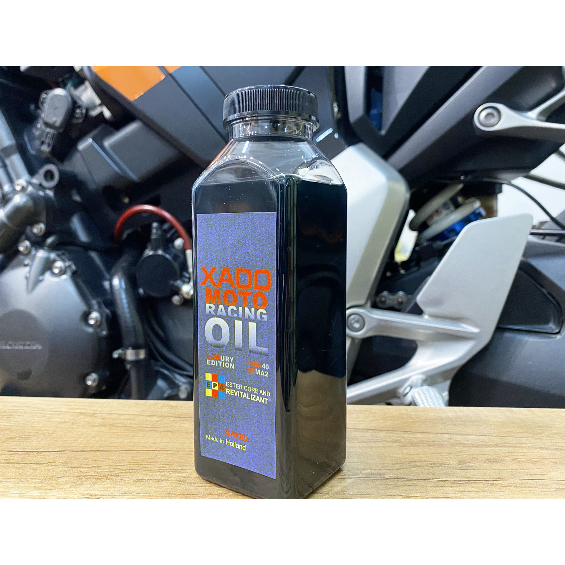 Dầu nhớt Xado Moto Luxury Racing 10w40 Chai 300ml