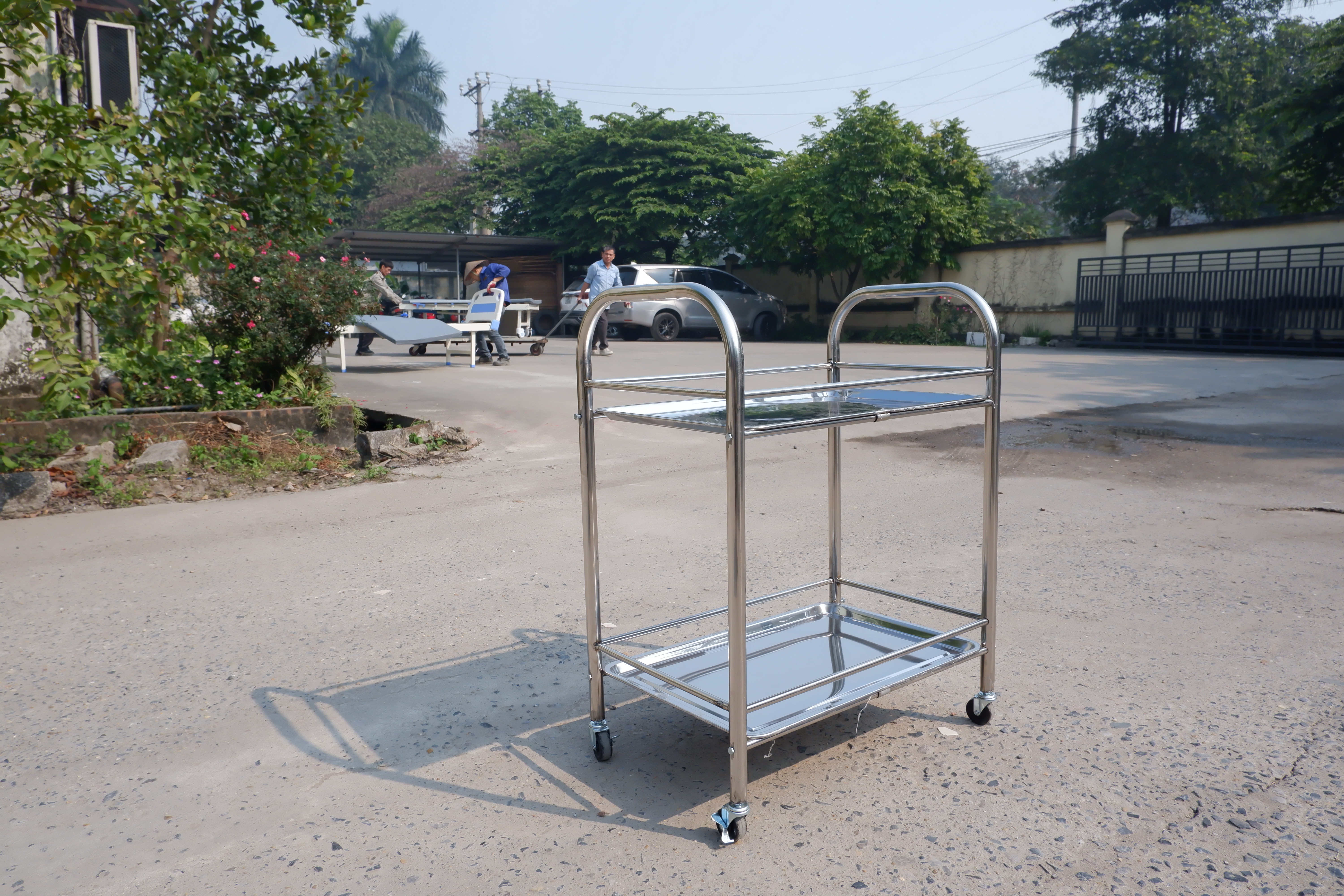 Xe đẩy tiêm 2 tầng