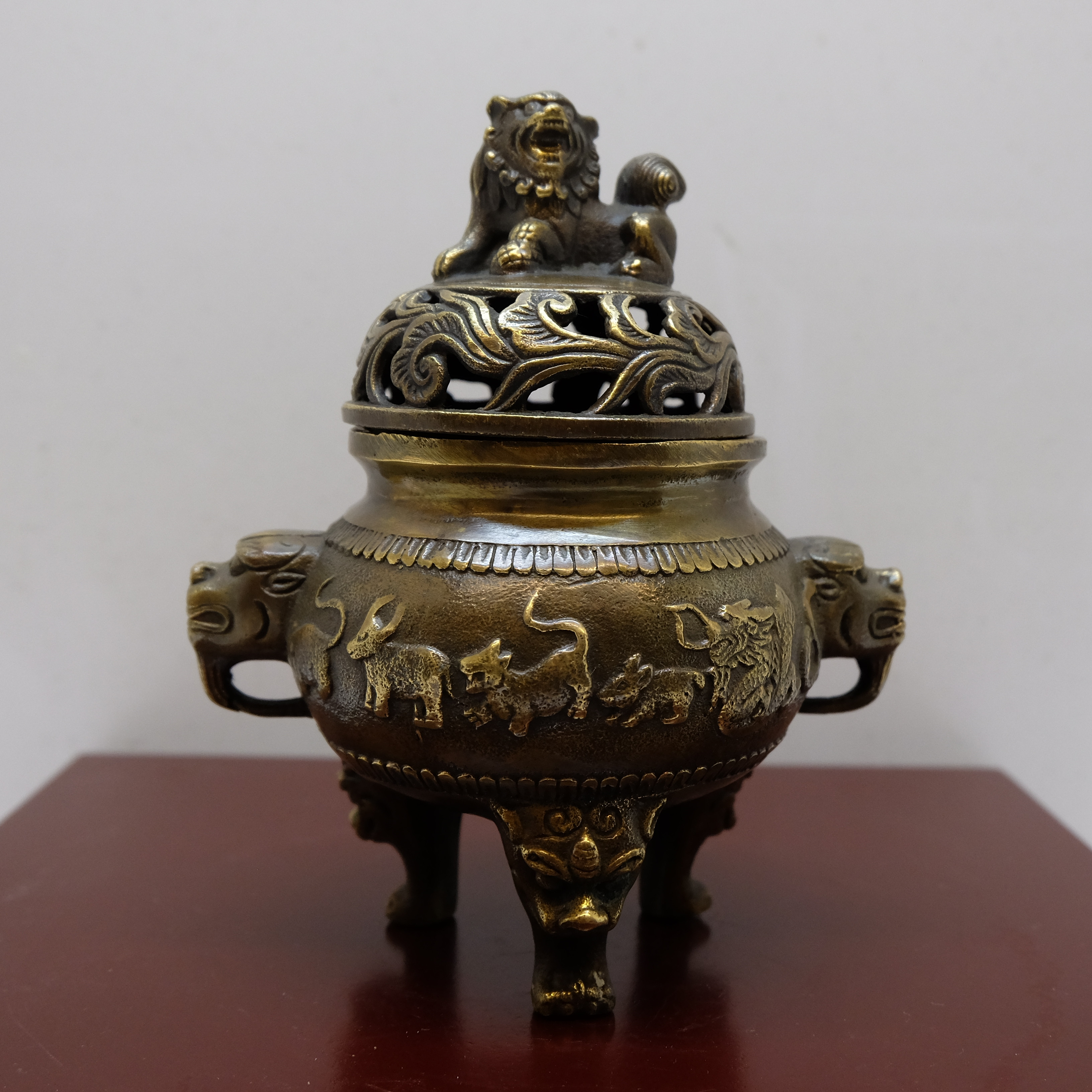 Lư Trầm 12 Con giáp bằng đồng