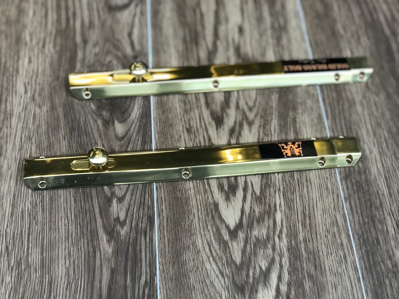 Chốt cửa không khóa bằng đồng 203mmx31mm cao cấp cho cửa gỗ EB004-8I