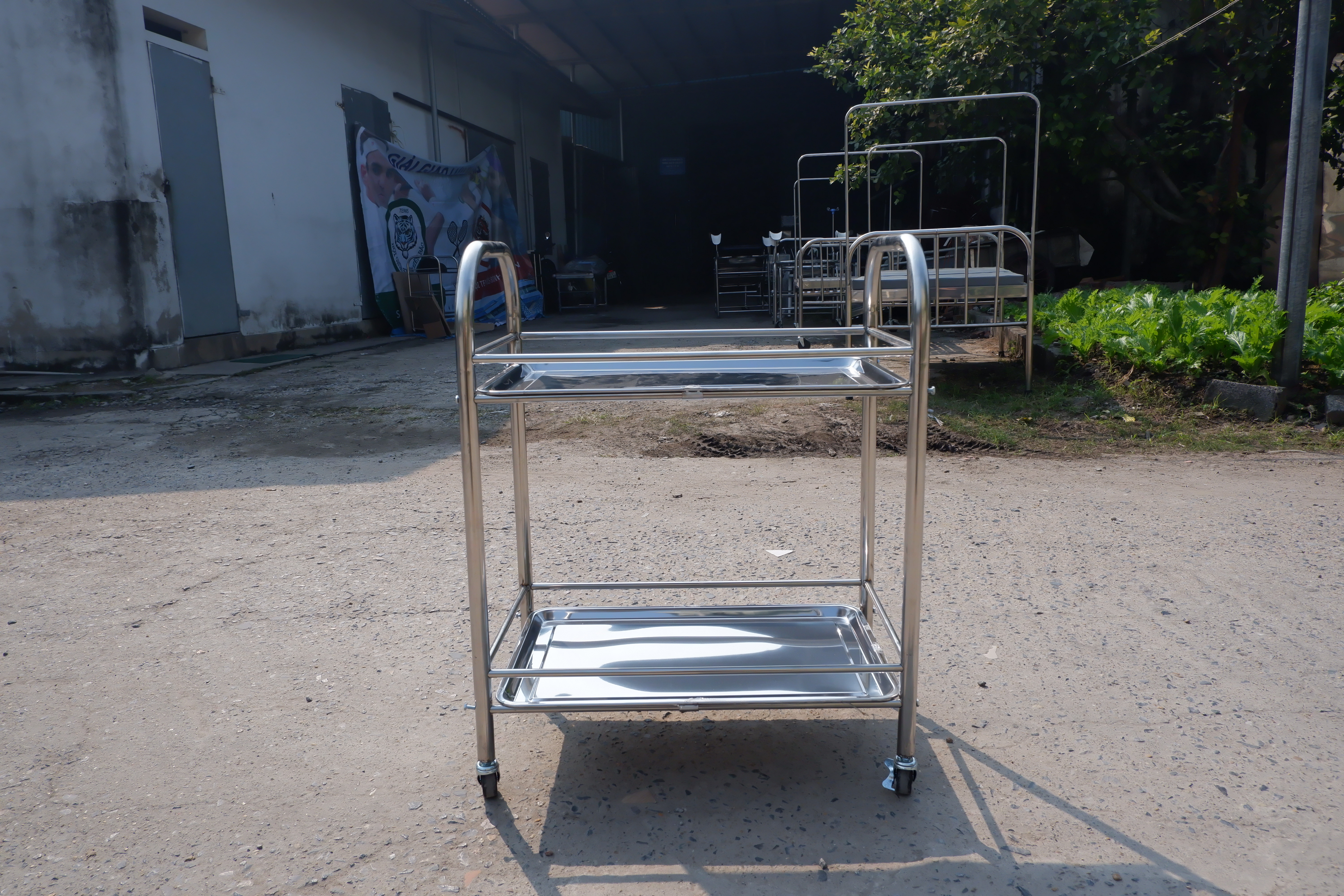 Xe đẩy tiêm 2 tầng