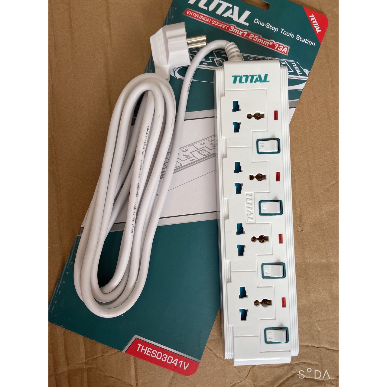 Ổ cấm điện Total THES03041V