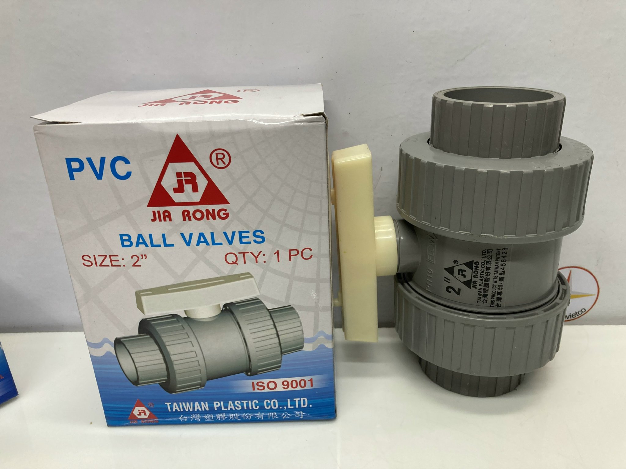 Van nhựa hai đầu rắcco Jiarong 60 _UB020