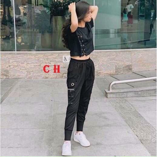 Sét áo croptop oze và quần jogger cá tính