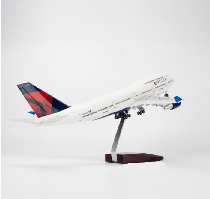 Mô hình máy bay Del_ta Boeing B747 Everfly 47cm