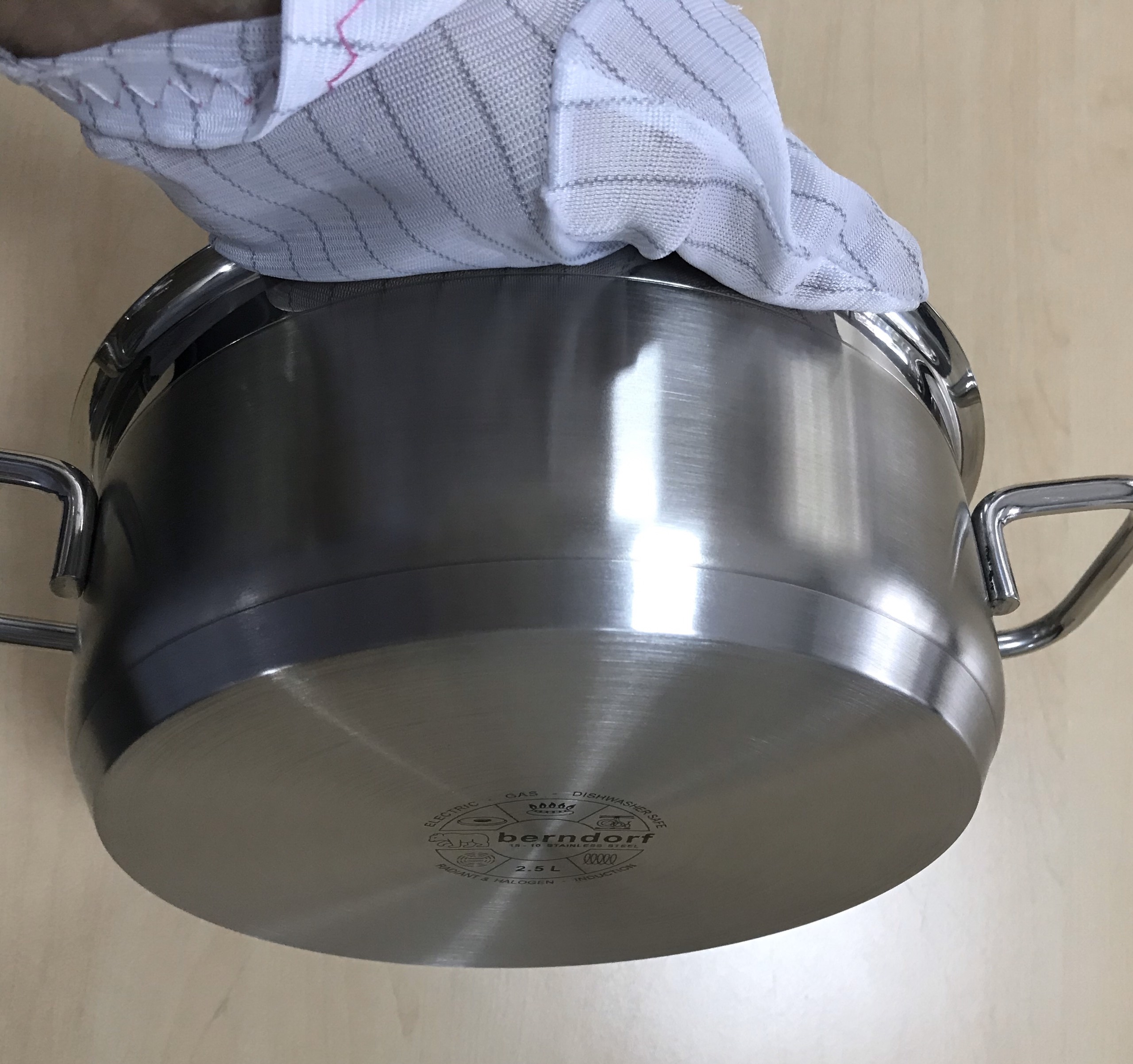 Soong Nồi Inox Cao Cấp Đáy từ 3 Lớp Thân Cao 2 Lớp Nắp Inox 16x8cm 1.5lL Berndorf Sandrik - Stainless Steel Casserole with Lid